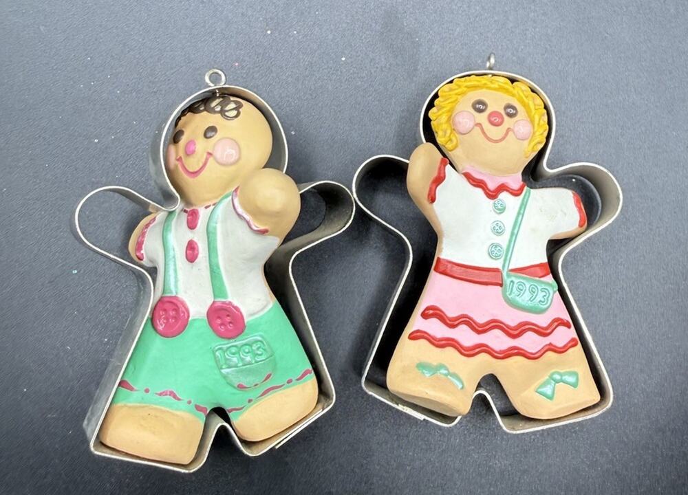 Hallmark Ornament 1993 Ready For Fun GingerBread Kids Cookie Cutter No Box LO20